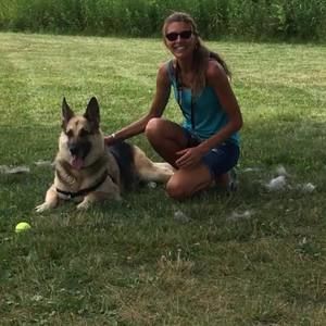 Meet your Posher, Laura